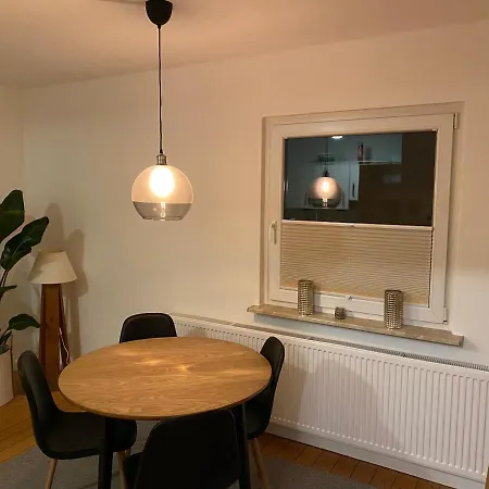 Am Palaisgarten, Netflix, Wlan, Boxspringbett Apartment Detmold
